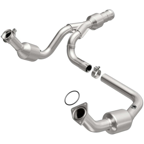 MagnaFlow OEM Grade Federal / EPA Compliant Direct-Fit Catalytic Converter  52616