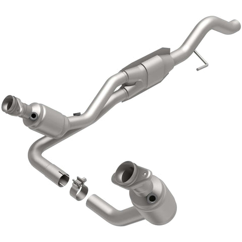 MagnaFlow 2000-2003 Dodge Dakota HM Grade Federal / EPA Compliant  Direct-Fit Catalytic Converter