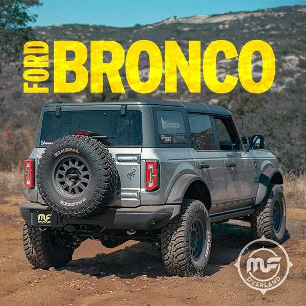 Ford Bronco garage - Ford Bronco - Hoodie